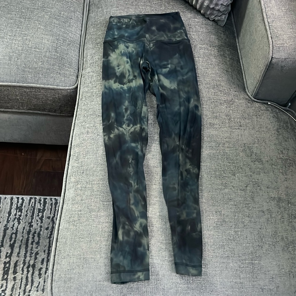 Green tie dye lululemon aligns